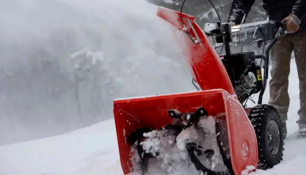 Does A Snow Blower Work On Wet Snow