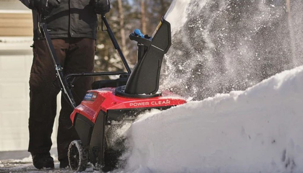 What to Consider When Shopping for the Best Snow Blower