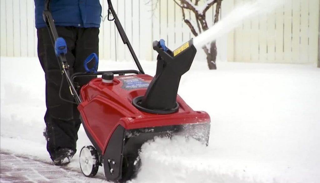 Which Is Better Honda Or Toro Snowblower